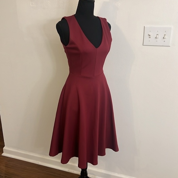 Lulus Hello World Wine Midi Dress W/Back Zipper, Sz. S. - Picture 1 of 14